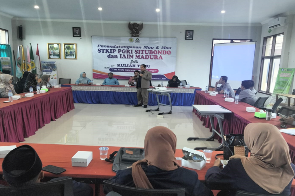 DOSEN MAGISTER PAI MENJADI PEMATERI KULIAH TAMU SEKALIGUS PENANDATANGANAN MOU DAN MOA PASCASARJANA IAIN MADURA DAN STKIP PGRI SITUBONDO