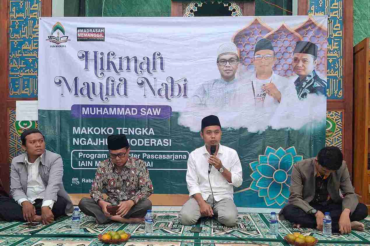 MAHASISWA MAGISTER PAI GELAR HIKMAH MAULID NABI MUHAMMAD SAW DENGAN TEMA â€œMAKOKO TENGKA, NGAJHUM MODERASIâ€
